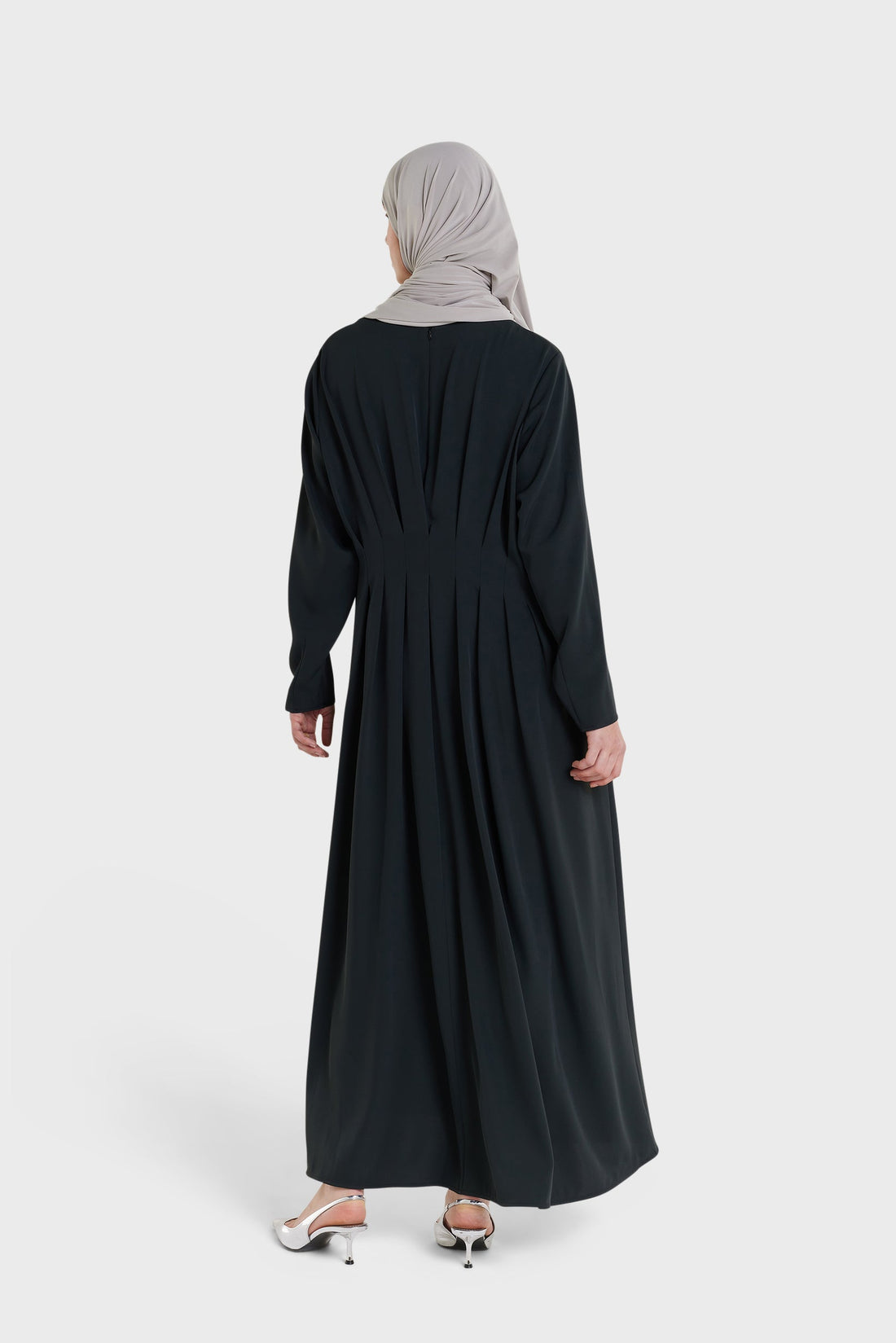 Plissé Back Robe | Black